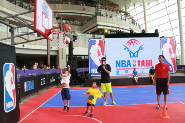 早报：悲欢并不相通（早间速递：悲喜各自为营）