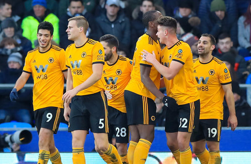 巴塞罗那主帅弗利克淡化了球队在西甲联赛榜首的领先优势（弗利克低调看待巴萨在西甲的榜首优势）