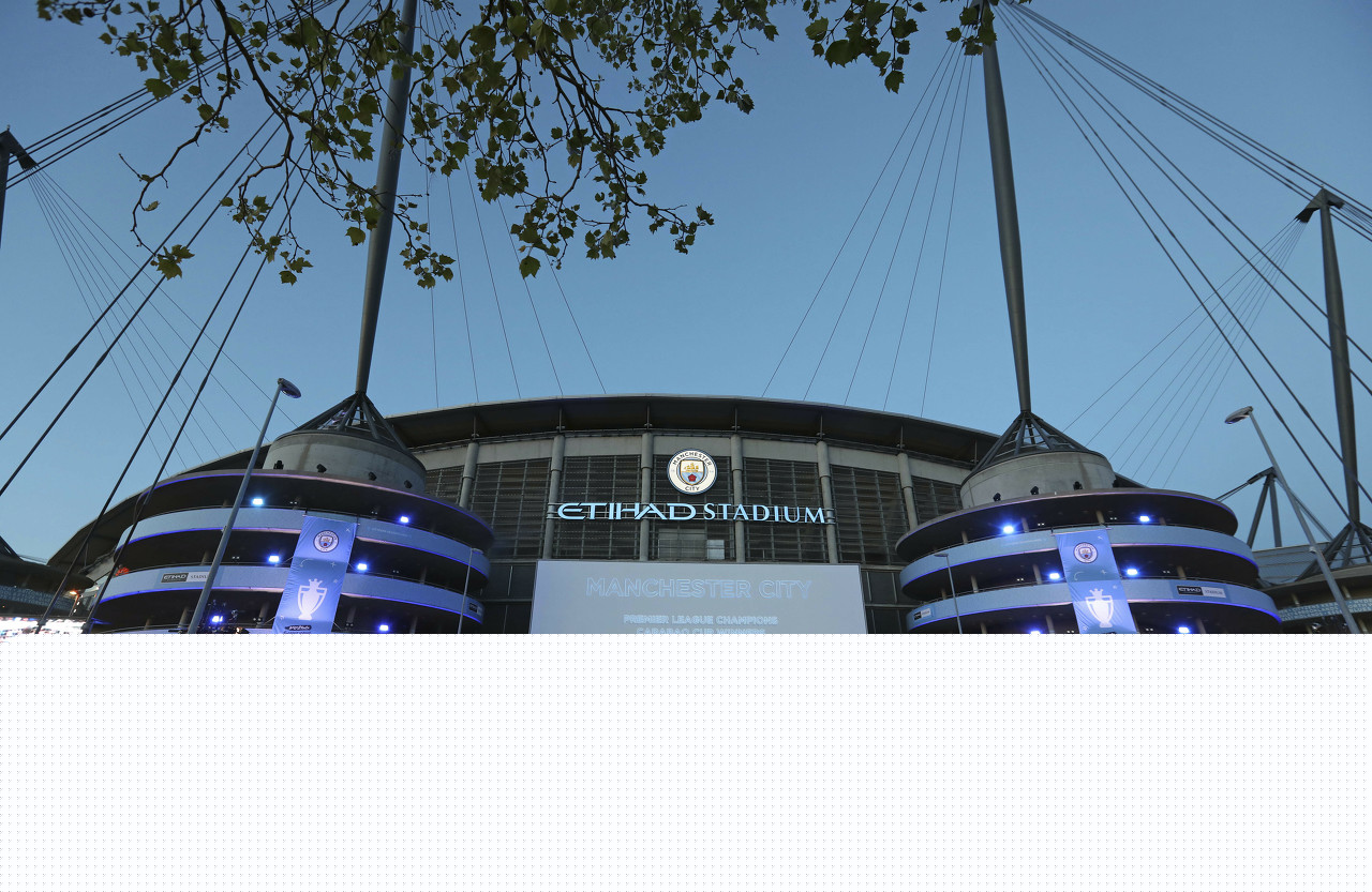 嚄唶宿将，皇家社会副队长埃卢斯通多完成个人队史300场（皇家社会副队长埃卢斯通多完成俱乐部生涯第300场）